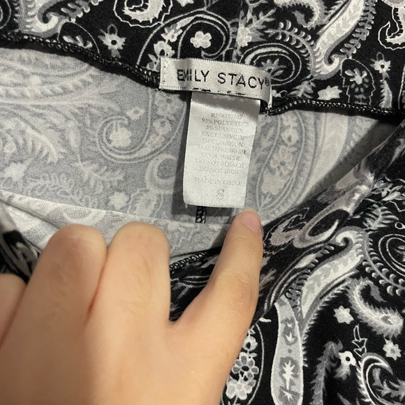 DONATE - Picture 3 of 3